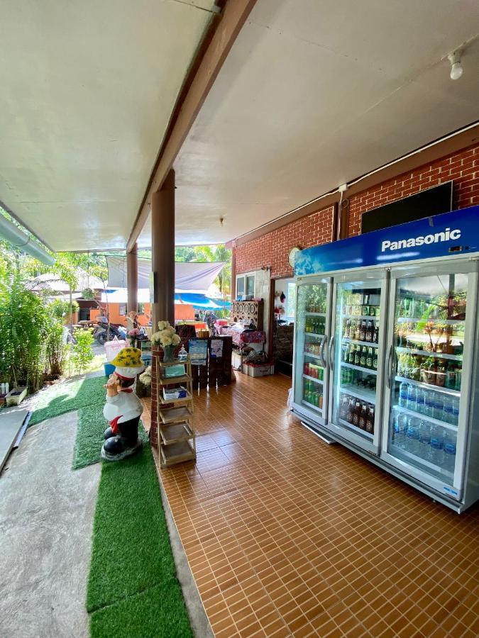 Lee Red House Hotel Ban Lak Uan Exterior foto